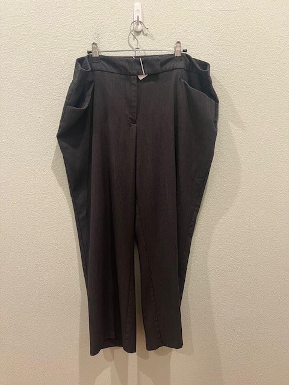Apt. 9 Womens Size 16W Dark Grey Dress Pants, Trouser Style